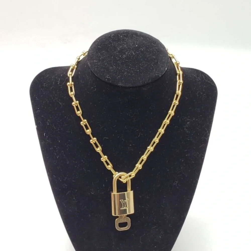 100% Auth Louis Vuitton Lock & Key with Unbranded Gold Plated Chain Necklace